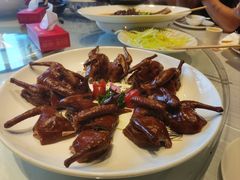 花椒脆乳鸽-巴渝菜舍曾氏麻辣风(霸州店)