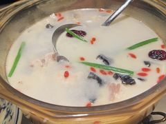-老阿爸鲜鱼土菜(园区永旺店)