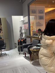 -苑苑发型设计