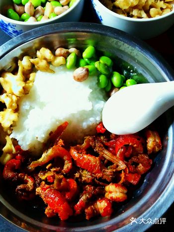 十三香小龙虾盖饭,鲜香Q弹颜值担当~