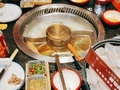 -醉董牛川派鲜肉自选火锅(烟台店)