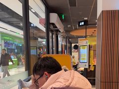 -麦当劳(百联西郊购物中心店)