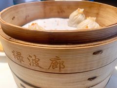 蟹粉小笼包-绿波廊(豫园店)