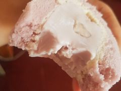-顶东面包花园·生日蛋糕(世博店)