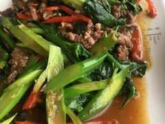 芥兰炒牛肉-解语花音乐主题餐厅(龙洞店)