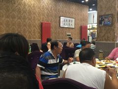 等位区-天津乾毓德饭庄·清真传统炒菜·海鲜烧烤(咸阳路店)