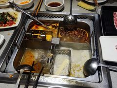 -海底捞火锅(新松江路生日主题店)
