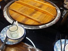 -东北哈尔滨酱骨头馆房掌柜铁锅炖