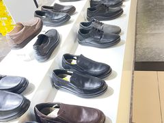 -燕莎奥特莱斯购物中心