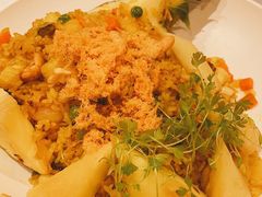 菠萝海鲜炒饭-美奈小馆·越南料理(中航城君尚购物中心店)