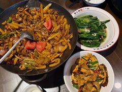 -富正毅三下锅·湘西韵味(天门山索道店)