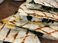 -ROAST coffee & eatery