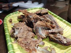 -东口码头·烧鸽子·鱼头泡饼·地方菜(金鹰悦城店)