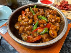 石锅豆豉牛蛙-小城故事·地道宁波味(月湖盛园店)