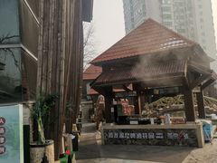 -裕龙汤泉