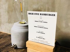 -HIGH FIVE哈福手工汉堡(桂林路店)