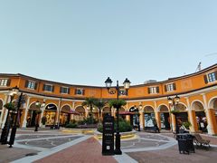 -佛罗伦萨小镇广佛名品奥特莱斯(疏港路店)