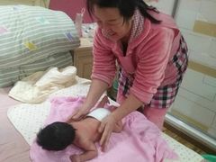 -爱贝尔高端月嫂(母婴护理)