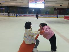 -冠军冰场CHAMPION RINK(凯德广场店)