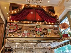 -玛格萝妮比萨屋(四平店)