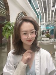 -BULB STUDIO 巴柏明星发型工作室