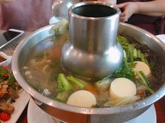 -Chom Cafe and Restaurant