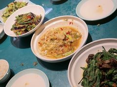 -呷湘厨·鱼汤捞饭·剁椒鱼头·辣椒炒肉(国家会展中心店)