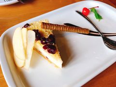 蔓越莓苹果乳酪蛋糕-MR.ROCKY洛奇先生RESTAURANT&BAR(宝安壹方城店)
