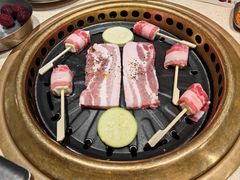 厚切猪五花肉-Ant 蚂蚁洞烤肉·大营地(上海静安大悦城店)