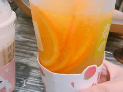 -奈雪的茶(湖滨银泰in77C区PRO店)