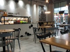 大堂-HELLO 27 意面·沙拉·帕尼尼