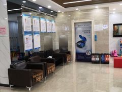 -茂菊口腔连锁(浦东南路店)