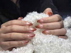 -沫儿·美甲美睫·半永久·皮肤管理