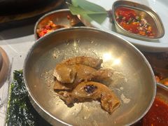 -草家酱蟹炭火烤肉店(珲春南路一店)