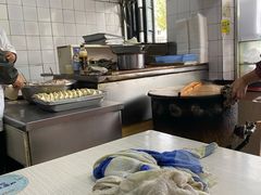 -黄阿姨锅贴大王(万航渡路店)