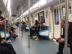 -新百广场(地铁站)