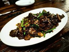 崂山菇炒肉-小仙居·农家宴烤羊· 农庄