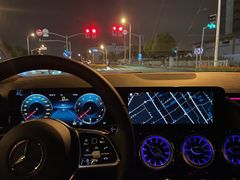 -奔驰上海利星(七宝店)