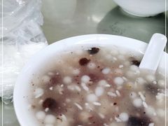 -芳婆糕团店(王府大街店)