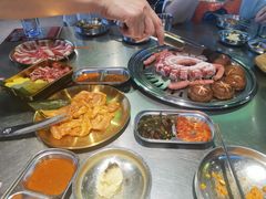 -哈哈碳都·牛肋条无限自助烤肉(台江万达店)