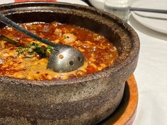 石锅肥肠烧血旺-铜锣湾·有麝自然香(渝北财富中心店)