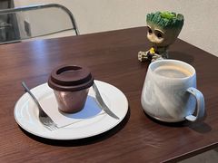 -Fridi Patisserie Cafe