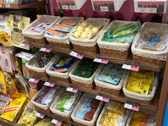 -全家便利店(襄阳南路店)