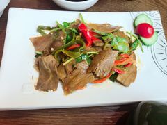 彝家手撕美人椒牛肉-云海肴·汽锅鸡·云南菜(领展购物广场·中关村店)