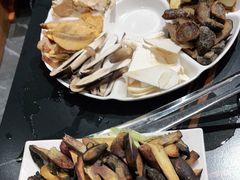 -野菌皇海景野生菌火锅(滨海大道店)
