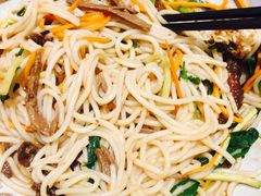 鸡丝凉米线-云海肴·汽锅鸡·云南菜(天津国金汇店)