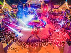 -七彩云南欢乐世界