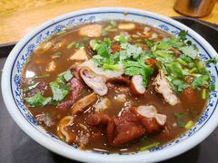 卤煮火烧-门框胡同百年卤煮(新街口店)