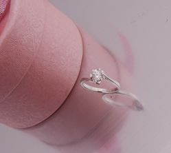 -威德钻石-克拉钻大本营(南京东路店)