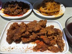 -爆炸头阿姨小四川正宗川味小吃(无任何分店)
